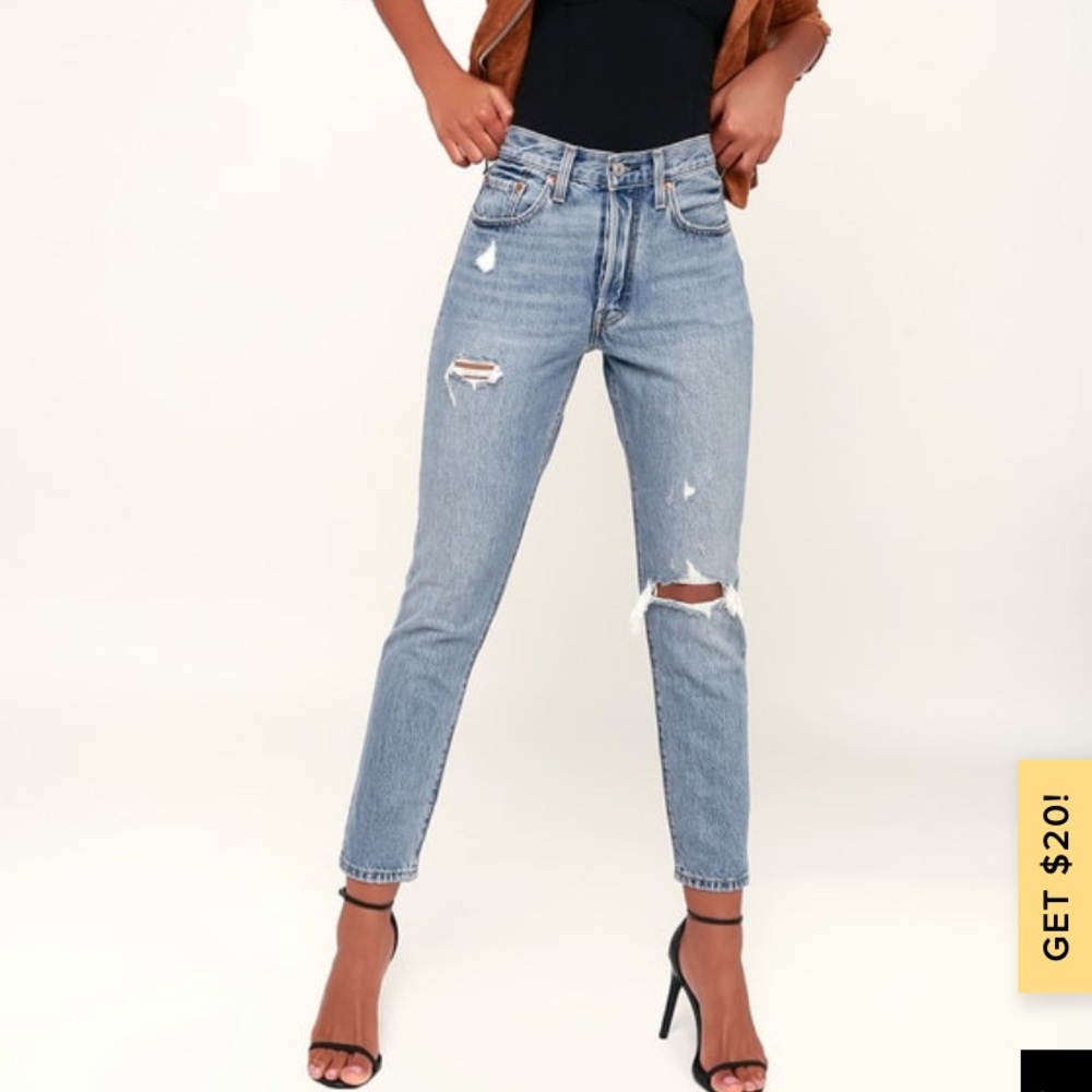 Levi’s 501 skinny distressed light wash jeans